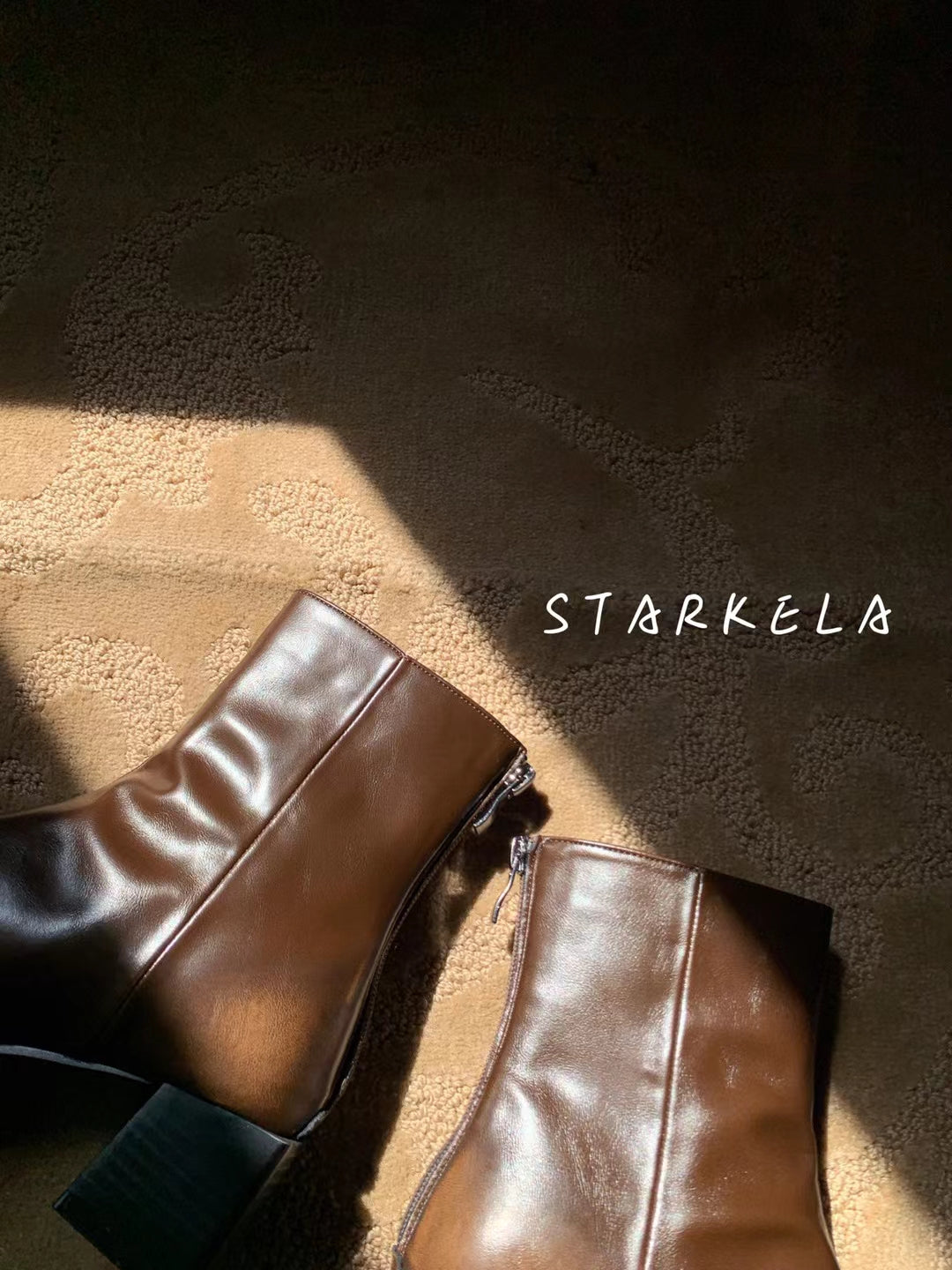 Square Front Low Heeled Ankle Boots SW6657