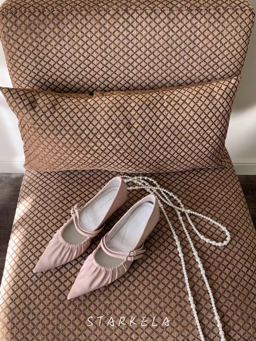 Blooming Pleated Pumps SF666-1