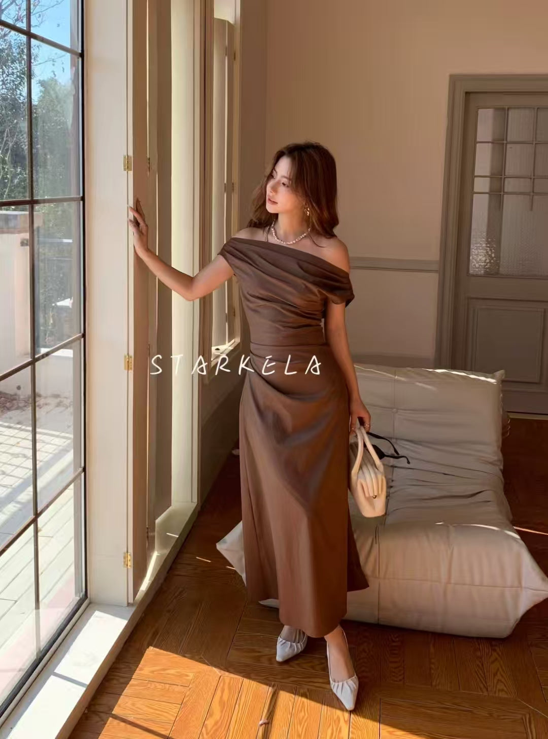 Folded Pointed-Toe Kitten Heels ST888-6