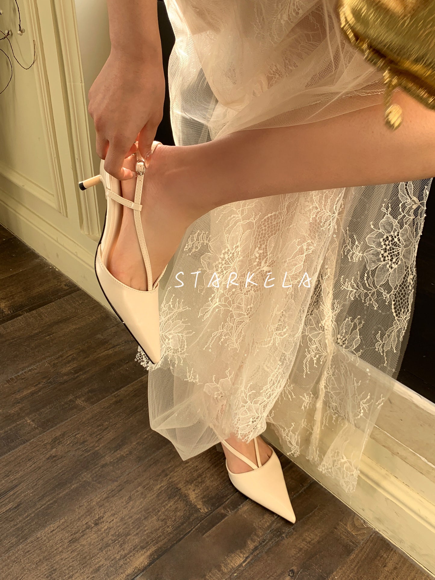 Starkela V-Strap Pointy Heels ST8-256