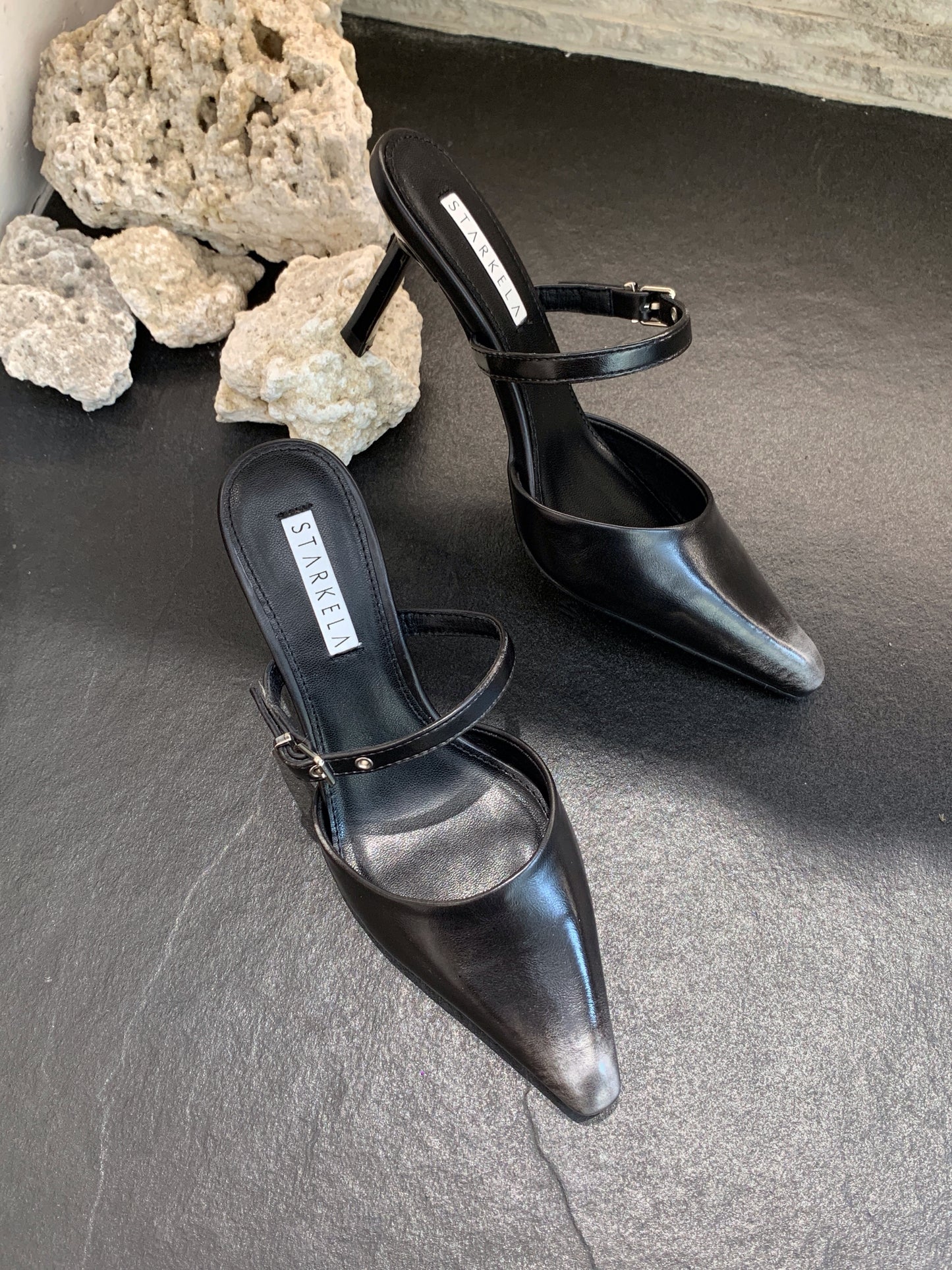Starkela Contour Pointed Heels