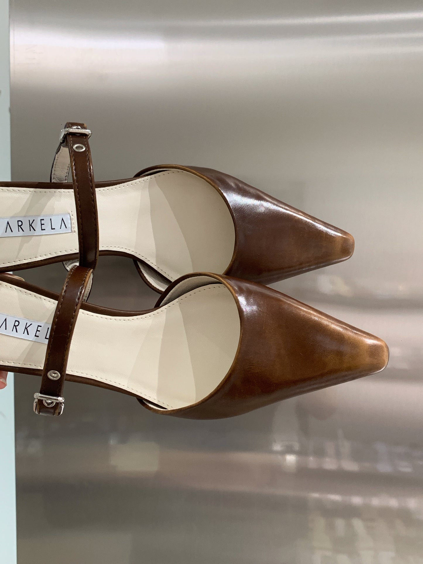 Starkela Contour Pointed Heels