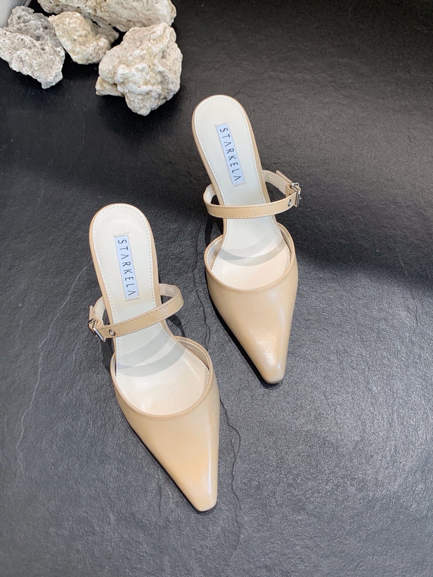 Starkela Contour Pointed Heels