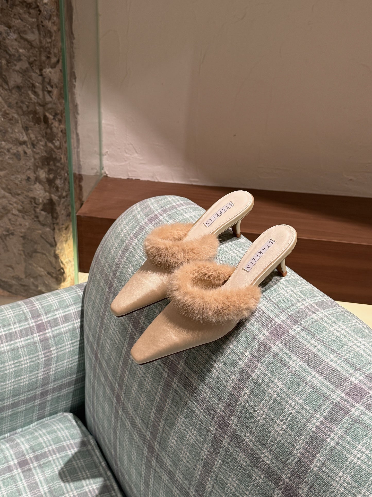 Starkela Fluffy Mid Heels