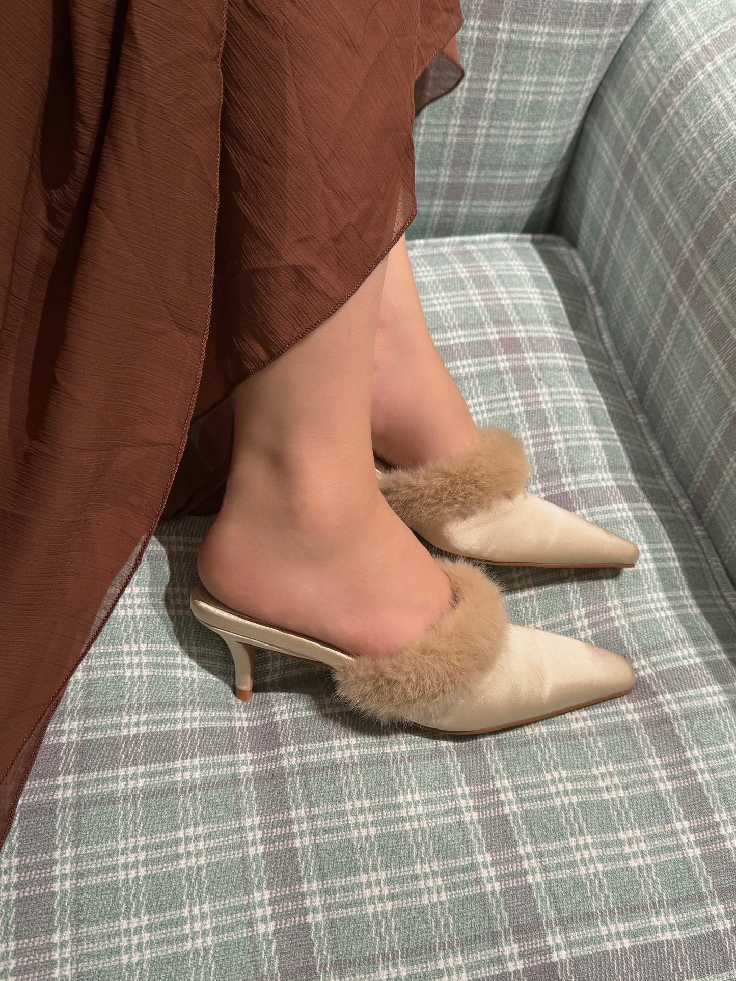 Starkela Fluffy Mid Heels