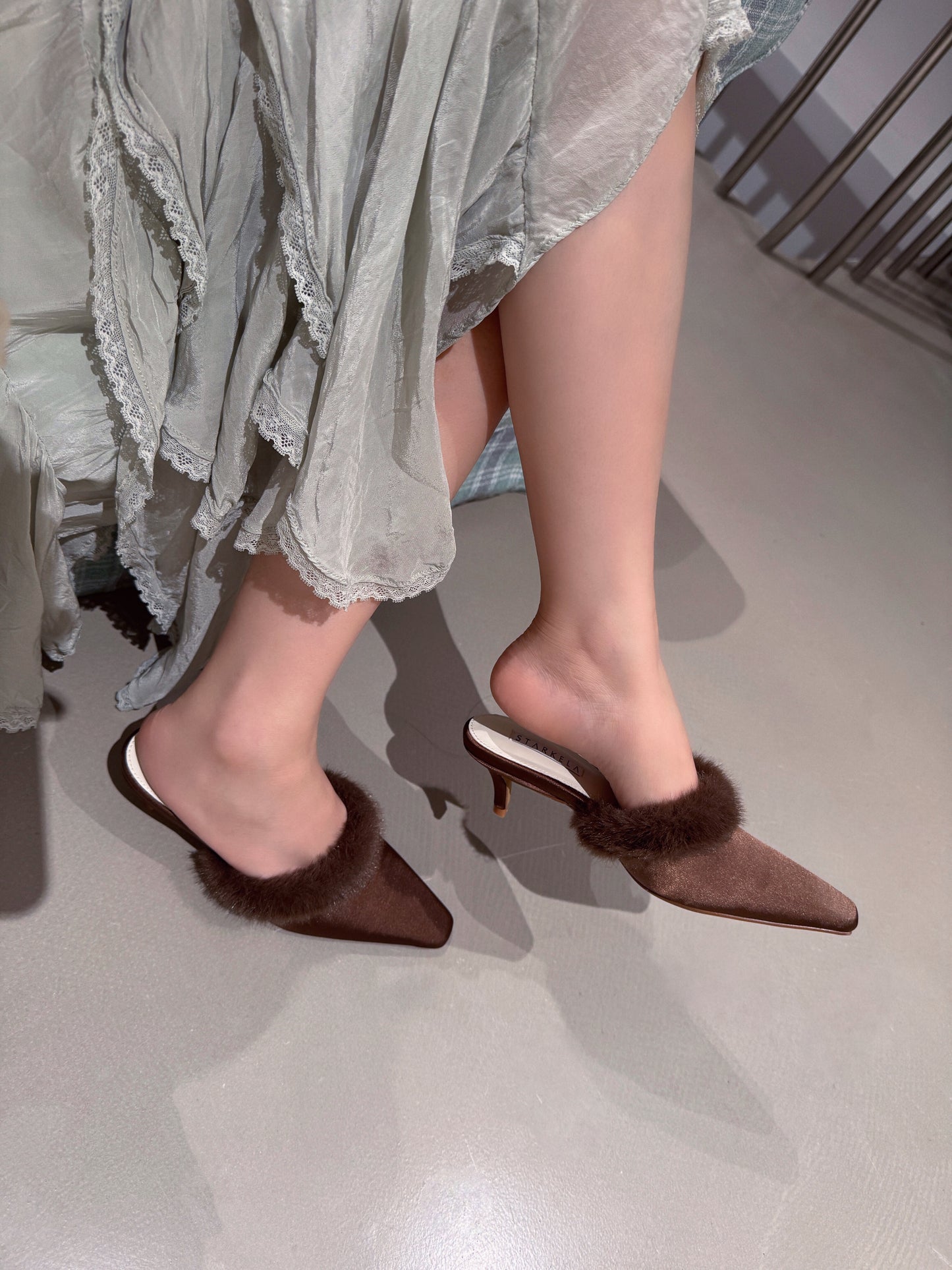 Starkela Fluffy Mid Heels