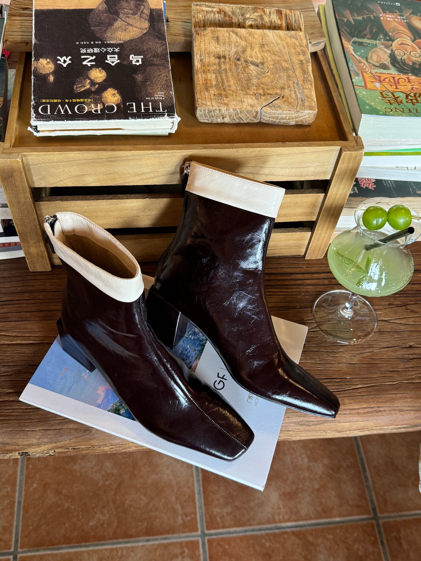 Noir Cocoa Contrast Boots ST979