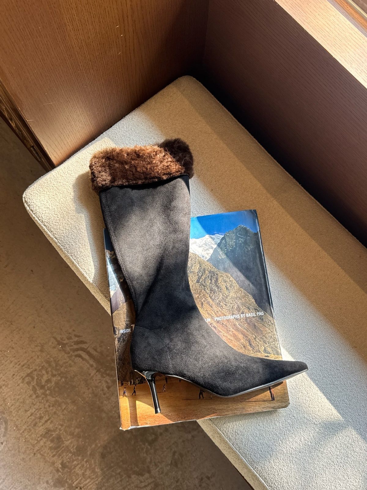 Fur Cuff Pointed Knee-High Boots ST1961