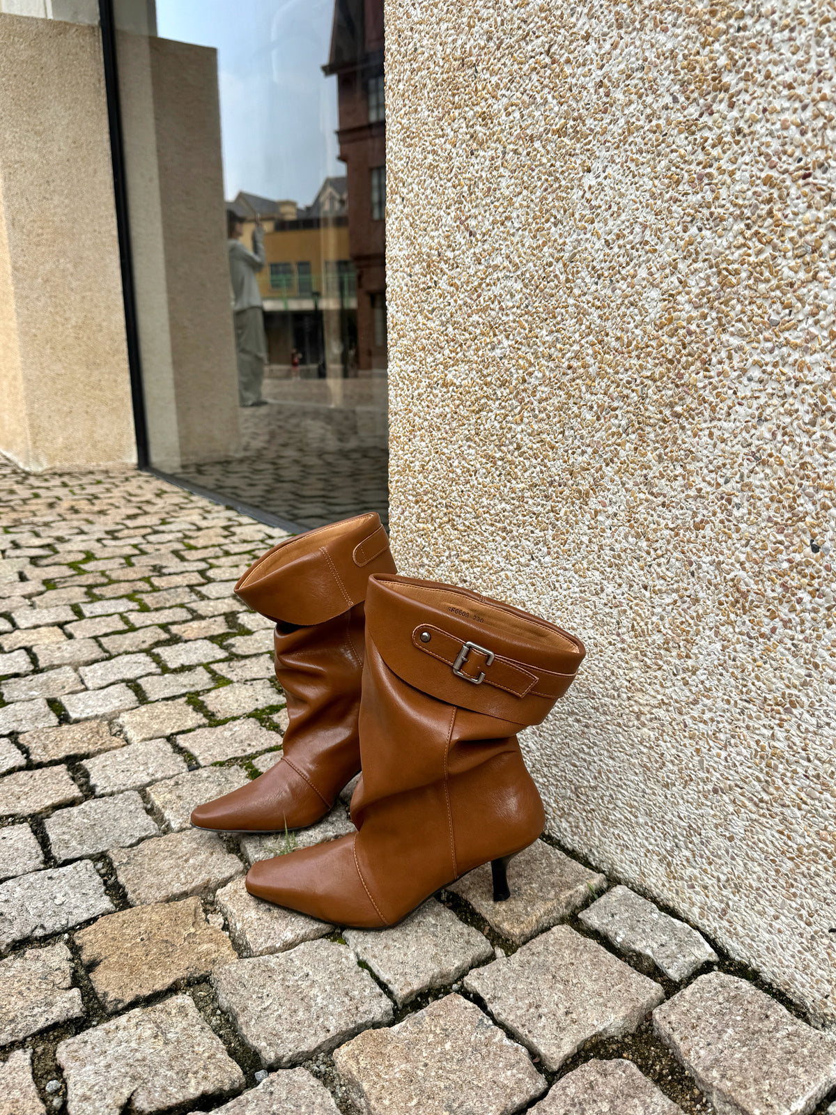 Vintage Draped Buckle Pointy Boots SF6603