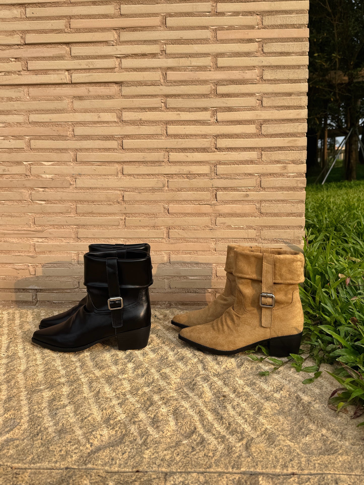 Vintage Foldable Buckle Boots SW1816