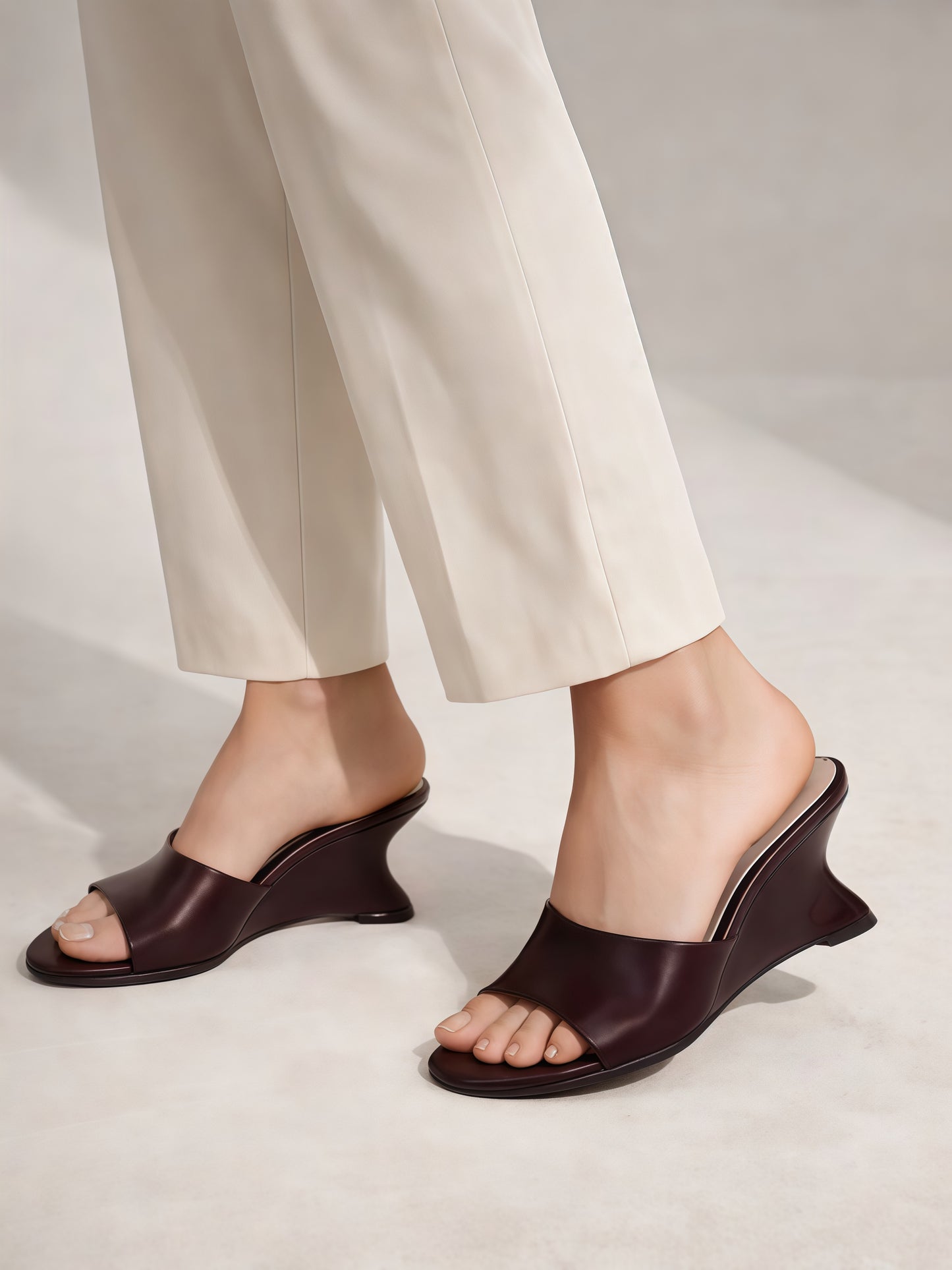 Rounded Toe Sculpted Wedge Heels ST833