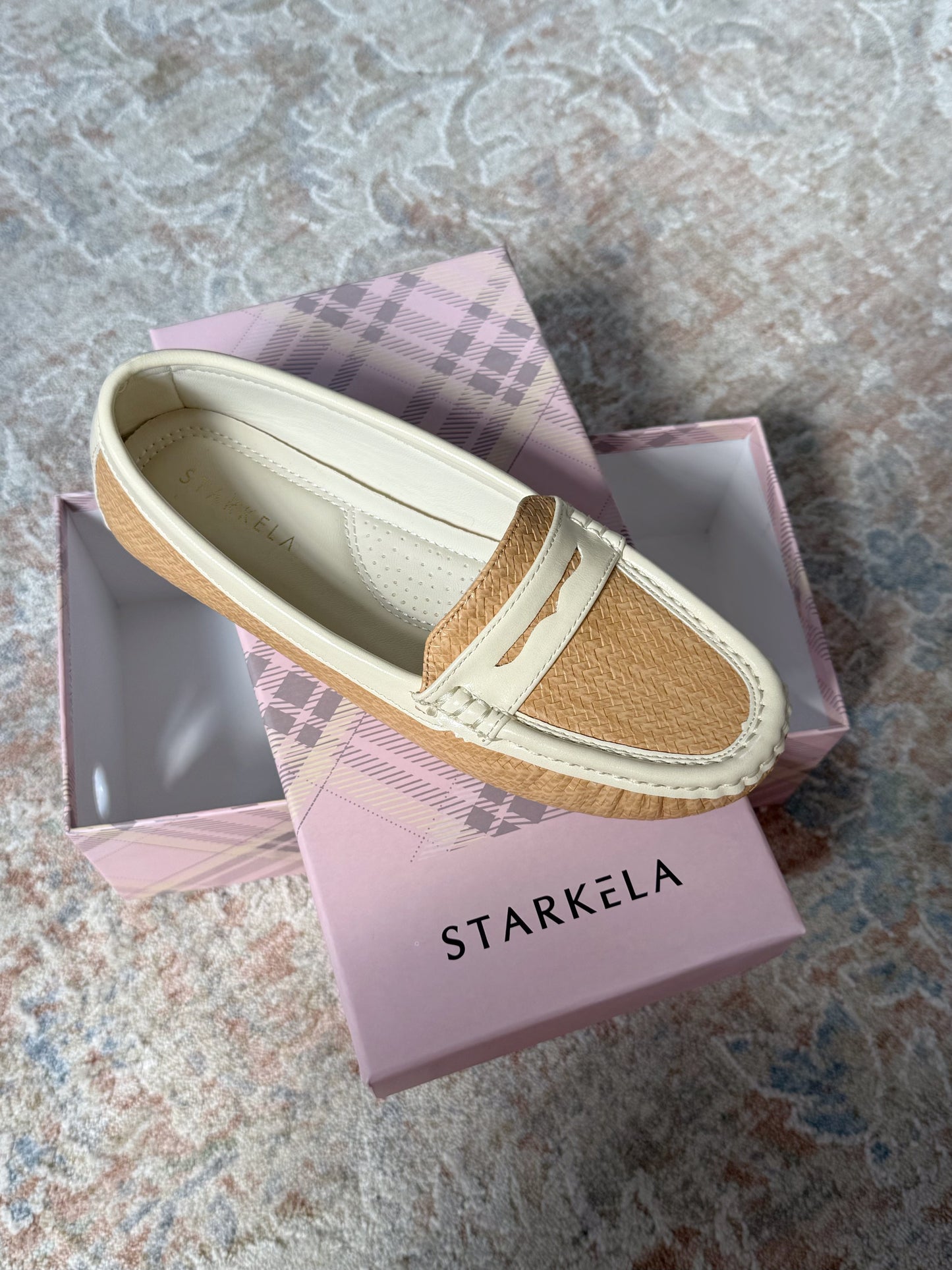 Everyday Creamy Weave Loafers SK118