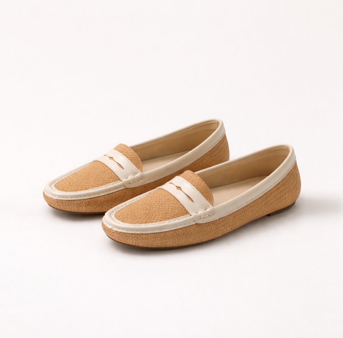 Everyday Creamy Weave Loafers SK118